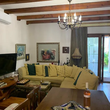Miro Villa *